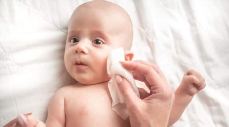 How Many Baby Wipes Do I Need for My Little One?