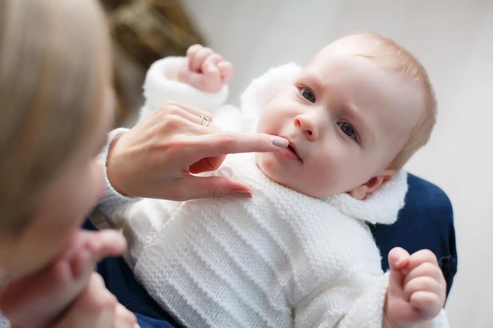 Understanding the Signs of Teething in Babies